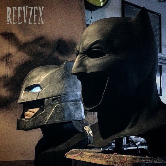 ReevzFX's tweet image. Meanwhile, in the Batcave..... #batman #batmanvsuperman #batfleck #justiceleague #cosplay #dawnofjustice @BenAffleck