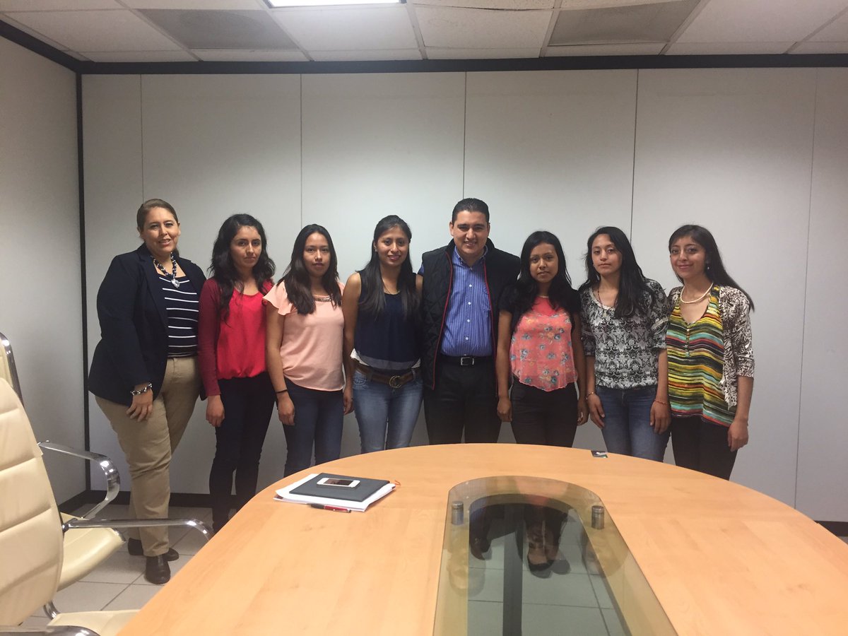 UTBadeBa's tweet photo. Da la bienvenida el Rector Ing Roberto Herrera  a las alumnas de la @utsierrahidalg del programa de Movilidad Nacional. https://t.co/vcxFC7jSyG
