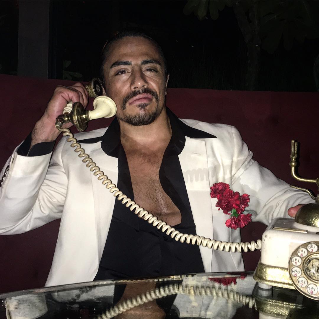 Nusr_et_TR's tweet photo. Respect &amp; power https://t.co/GIzmEjhu1V