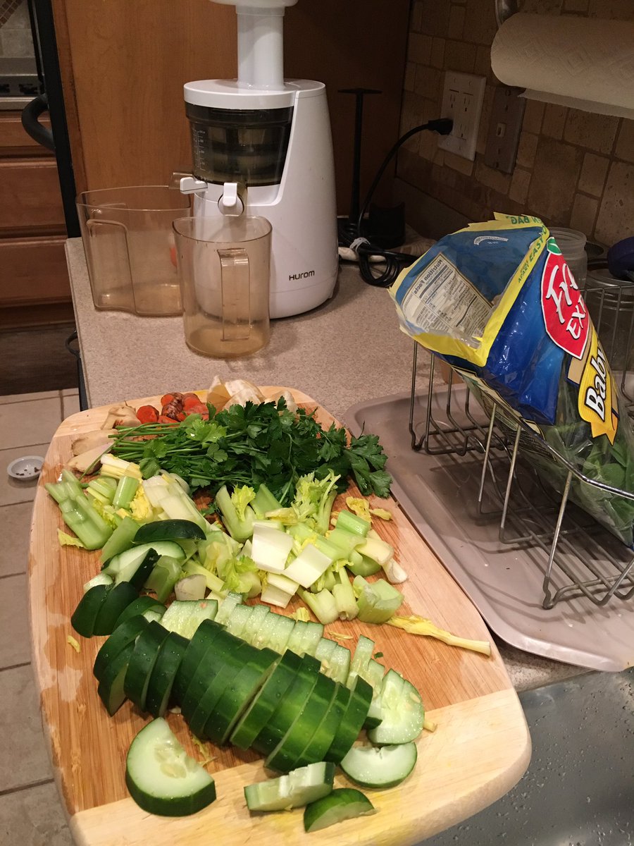 MFStaley's tweet photo. The tool that could save lives through nutrition a slow a slow pressed juicer @chiefdavecline @FirefighterFFit @jimmoss911 @FullyRaw https://t.co/E8f3feB33w