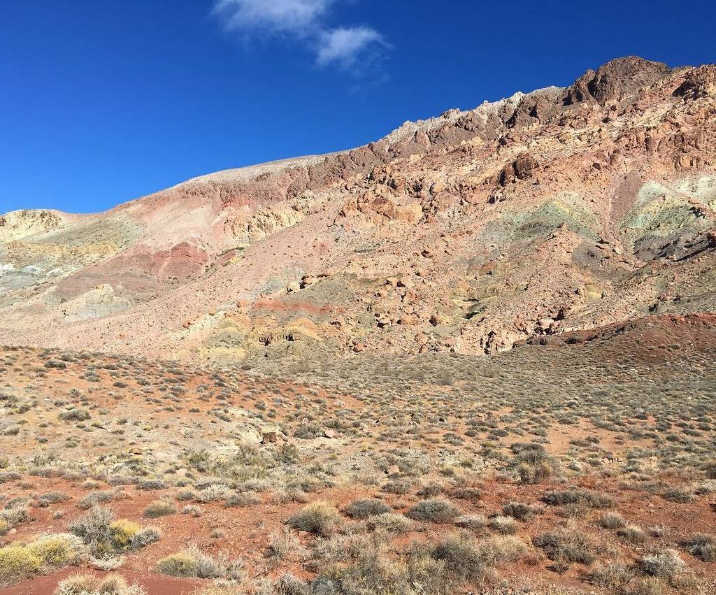 Indigo_Proof's tweet photo. This was a pretty treacherous drive, but these rainbow mountains are so worth it 🌈⛰ https://t.co/O9q7KZstyM https://t.co/Wl7GyiXMCw