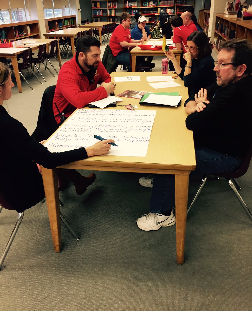 JCPSHighEA_AofL's tweet image. #Seneca has a clear mission &amp;amp; vision. Next step, shared values. #CollectiveCommitments #PLC @SolutionTree @region6jcps