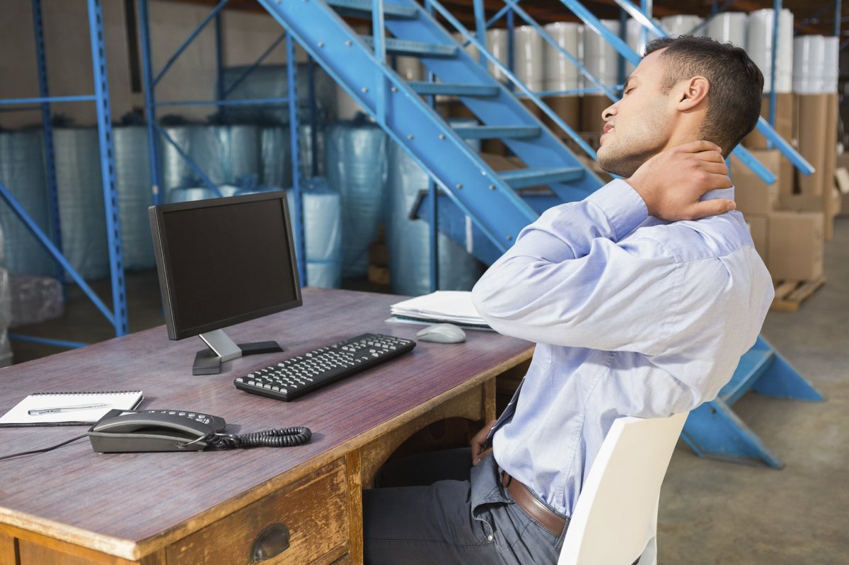 HarvardHealth's tweet photo. Stretches that help neck and shoulder #pain for desk jockeys: https://t.co/MpG5aGpuCx  #HarvardHealth https://t.co/UhIQq1S2Bh