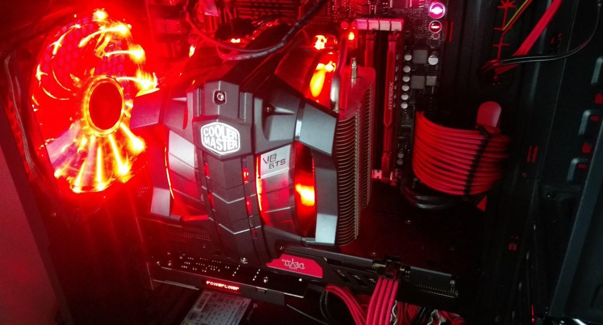 AMDGaming's tweet image. #AMDRT Strikerking built a beast, powered by an FX 9590 and RX 480. Check out the aptly named Red &amp;amp; Black Colossus. bit.ly/2j9r7rI