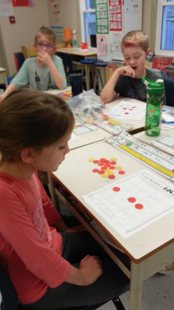 belinda_loder's tweet image. @FitzpatrickLynn @ptoddw @HTEK6 @NLESDCA #doingscience  #sciencevocabulary #sciencebingo #grade3science