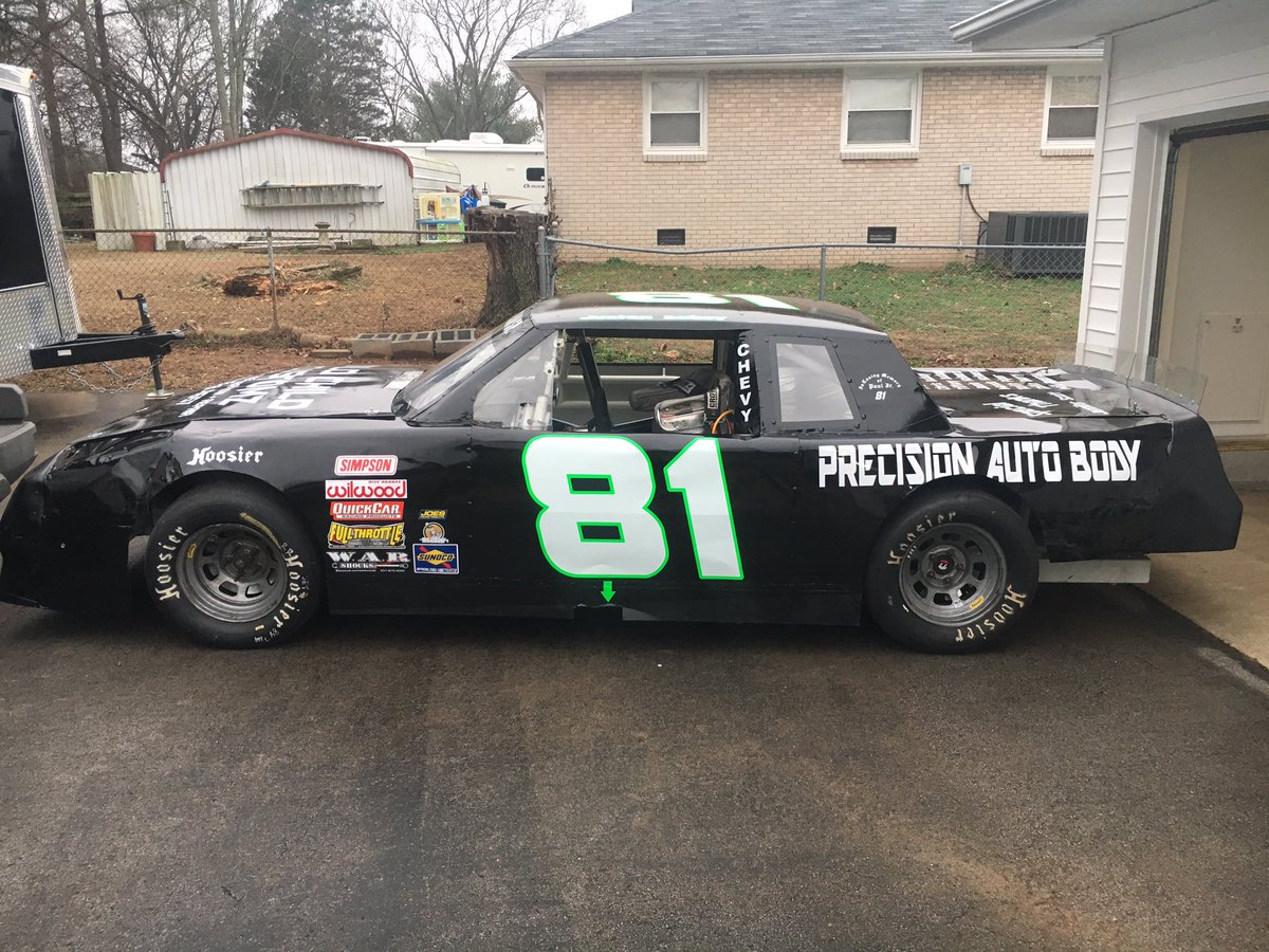 Justen_Dubay19's tweet photo. Well other than black wheels shes done 😈💪🏻🤘🏻 #alwaysdiggin #81,89,8,49,29,5in17 https://t.co/v6jHzKf1oG