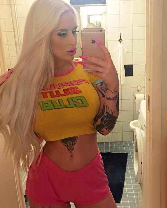 Popular Slut Club - who's with me?? https://t.co/J9UYqjLdwn