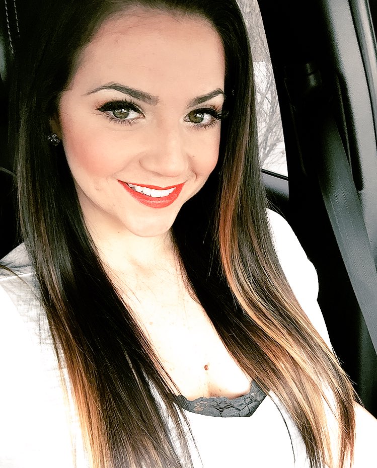 Syndicate_Syren's tweet photo. I hope everyone has a great weekend! 😎 https://t.co/4pjouatztH