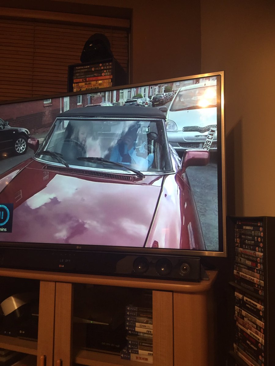 Ropes1974's tweet photo. @CTrevanion @AntiqueRoadTrip umm was that your driving christina ??😂😂 https://t.co/XMfysu9bm6