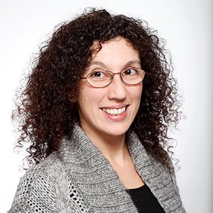 FieldingGradU's tweet photo. Thrilled to have UK's @coen_sharon collaborating w/@mediapsyfgu faculty next week @ Winter Session! #FieldingWS17 https://t.co/yrEfotuxTn https://t.co/yh3oaWt7xm