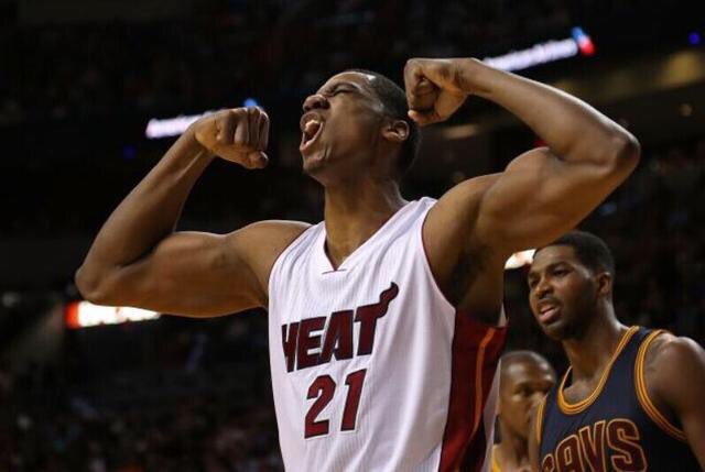 Hccccccccccc's tweet photo. @youngwhiteside #NBAVOTEWhite hot behind me https://t.co/0MiFZlkx2B