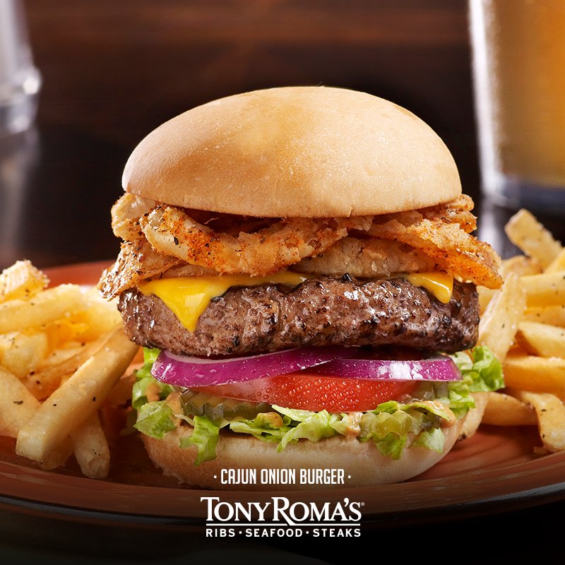 TonyRomasMexico's tweet photo. El sabor de nuestra Cajun Onion Burger te llevará al cielo de un bocado. https://t.co/ErxfvLsiRa