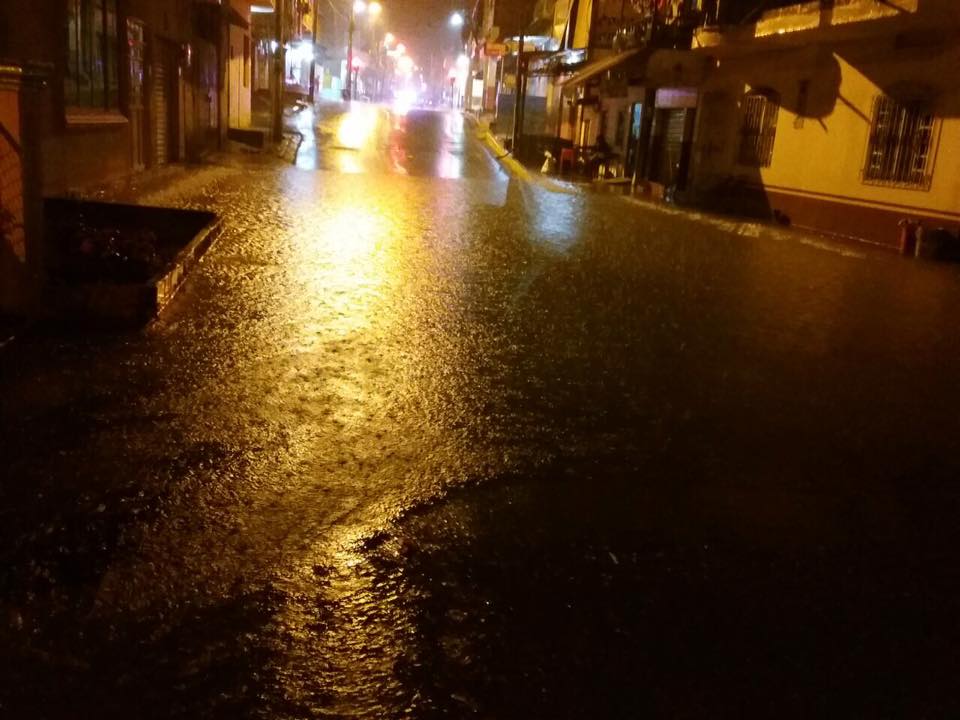 ArenopolisO's tweet photo. #ArenopolisOnline #Noticias #Arenillas
ya se empiezan a sufrir pequeños estragos de la temporada invernal https://t.co/O7unhhyeym