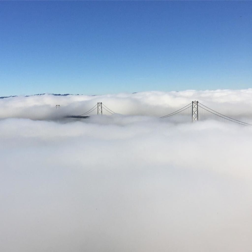 LorenzBaumer's tweet photo. Sunrise over #goldengatebridge #sanfrancisco #inspiration #lorenzbaumer https://t.co/Zejuil7PbF