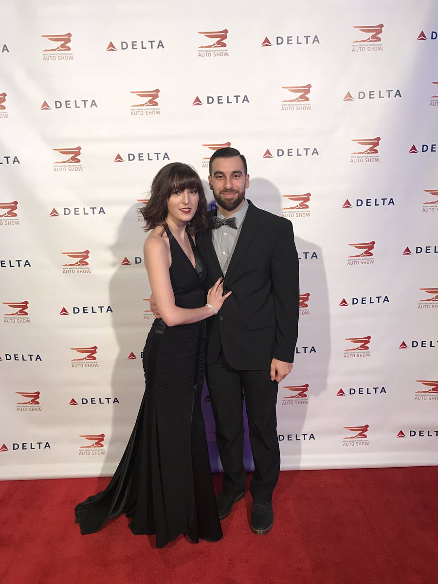katelynshelby's tweet photo. #NAIAS Charity Preview! #carprom https://t.co/OXqPsmyI6s