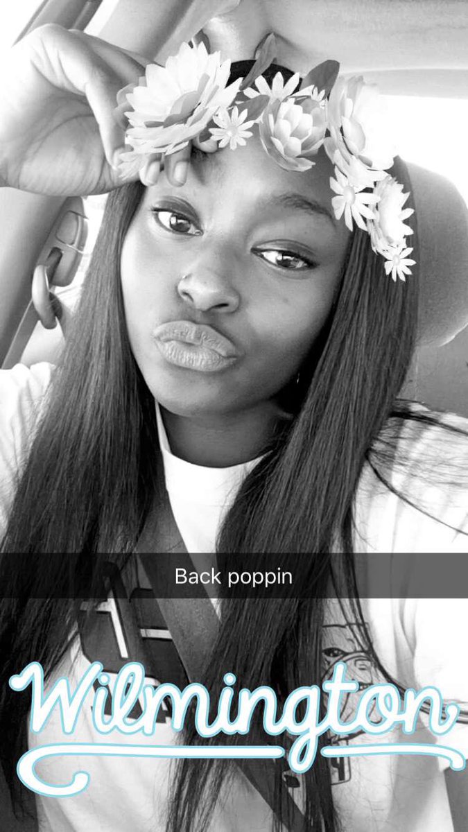 iam_shereee's tweet photo. Snapchat filters 💛✨ https://t.co/Odf1jfwqdy