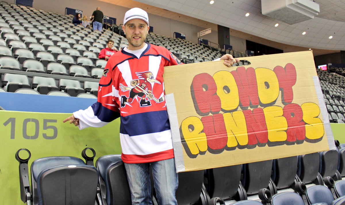RoadrunnersAHL's tweet photo. #RowdyRunners in the building early tonight 👏🏻 https://t.co/RGjrbT5aef