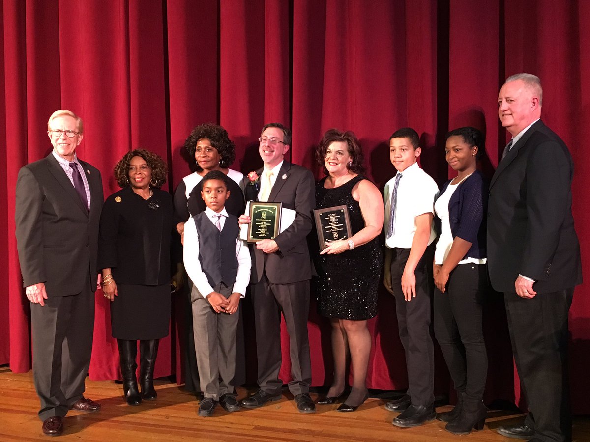 Steven Gilhuley (@sgilhuley) on Twitter photo Deputy Speaker from NYS Assembly Earline Hooper presenting proclamation to Mr Messina & Ms Robles <a href="/mwdfriendsfirst/">MWDfriendsfirst/Robles</a> <a href="/MalverneMusic/">Michael Messina</a> #gomules Deputy Speaker from NYS Assembly Earline Hooper presenting proclamation to Mr Messina & Ms Robles <a href="/mwdfriendsfirst/">MWDfriendsfirst/Robles</a> <a href="/MalverneMusic/">Michael Messina</a> #gomules