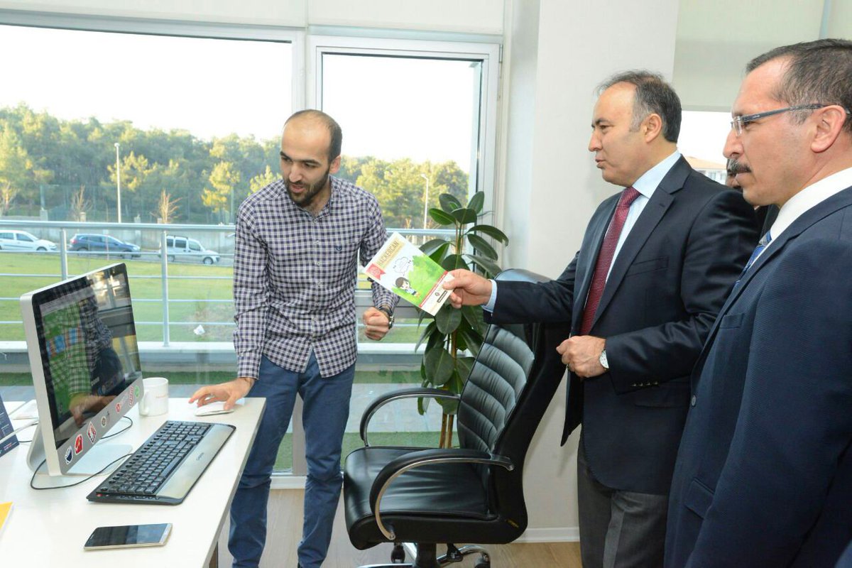 hackercancom's tweet image. Denizli Valimiz Dr. Ahmet ALTIPARMAK ve Pamukkale Üniversitesi Rektörü Prof. Dr. Hüseyin BAĞ ofisimizi ziyaret ettiler.
#kodlama #hackercan