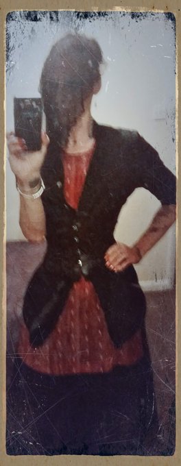 Nothing wrong with wearing a veil...just enjoy putting my own twist on fashion of times gone by... https://t