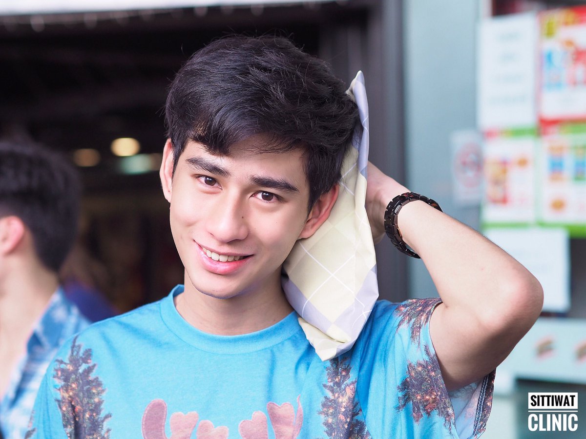 SittiwatClinic's tweet photo. อรุณสวัสดิ์  ☀️

#toeysittiwat 
@ImerbSittiwat 
#TTTWithToey 
#makeitrighttheseries https://t.co/kDeVgfVgIJ