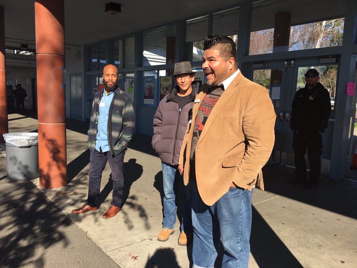 jreneecohen's tweet photo. Thank you #PuenteProgram & @TennysonHS! We enjoyed meeting your fantastic #Lancers & talking about @SMASHAcademy! #Heartofthebay https://t.co/V37ZIJkgao