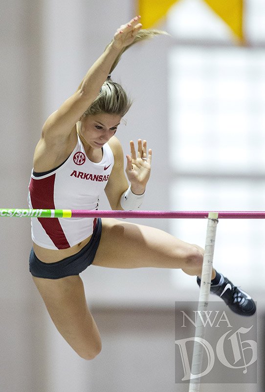 NWADemGazPhotos's tweet photo. .@RazorbackTF opens indoor season with #ArkInvitational MORE PHOTOS->https://t.co/ydSnj9nst9 @wholehogsports https://t.co/GXykXopuzP