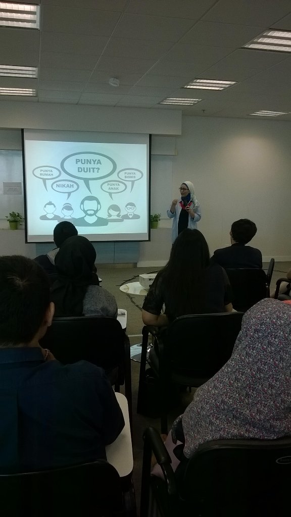 QM_Financial's tweet photo. Selamat pagi! Skill to find your financial purpose is begin! #PublicClass #TujuanLoApa #limitlesscampus https://t.co/vMdaYpKFLX