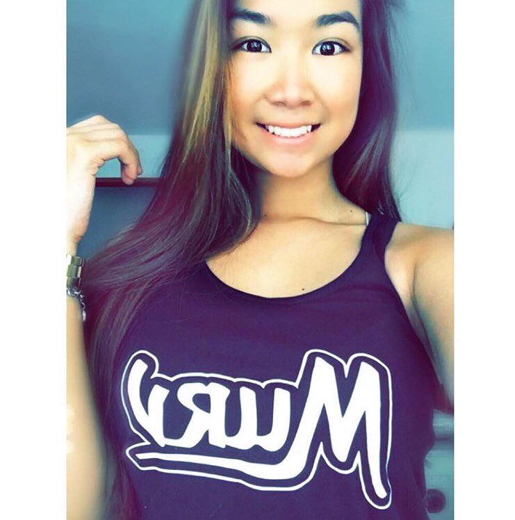 MURVonTwitch's tweet photo. @kcbarreno supporting the ladies tank all the way in Hawaii! Much support. #clean #clothing #shop #murv https://t.co/ATKjppM9sO