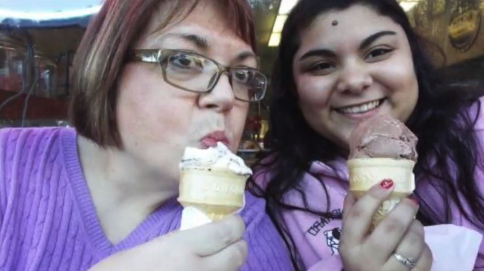 AdoptUSKids's tweet image. The story of Liz becaming a mom when she adopted 16-year-old Ashley from foster care. ow.ly/wrCB307Enye #adoption