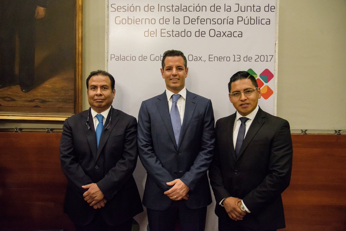 JesusGHerreraP's tweet photo. Agradezco al Gobernador @alejandromurat por presidir la instalación de la Junta de Gobierno de la Defensoría Pública del @GobOax. https://t.co/1Azn5bNDwU