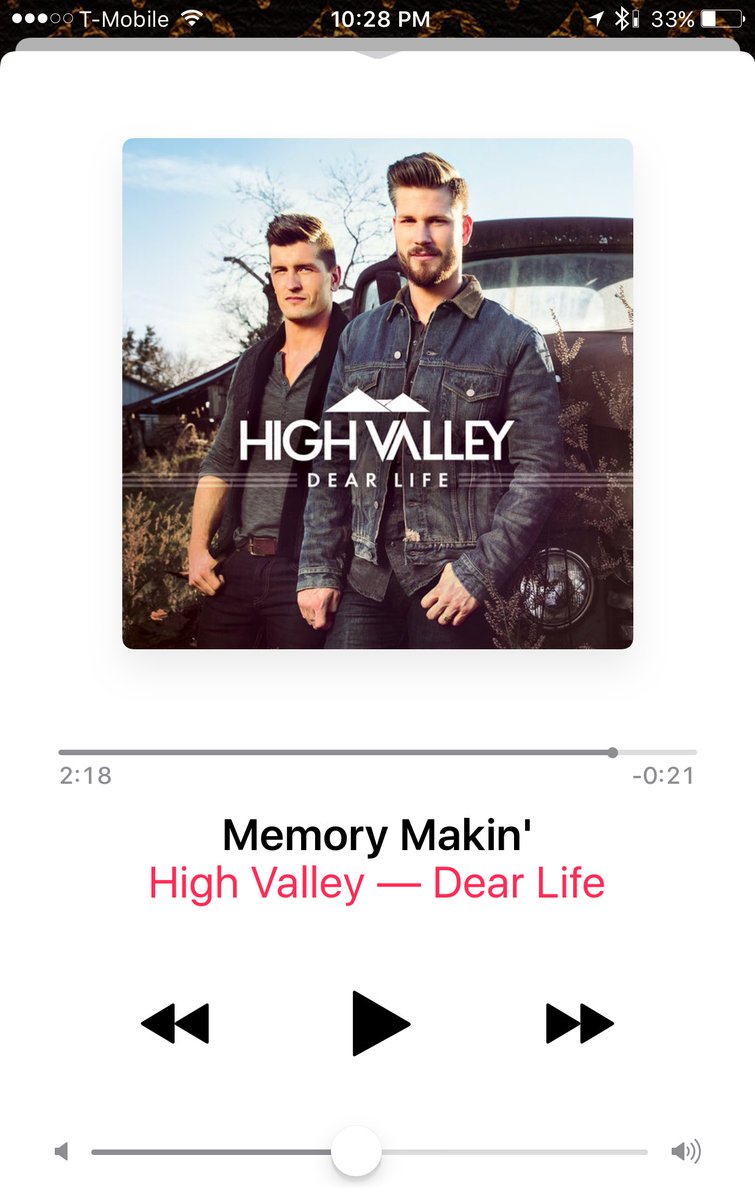 babichryz's tweet photo. #currently @HIGHVALLEY #memorymakin' .....this song is a huge vibe guys! 🙏🏽 https://t.co/QbfKtbGO3Q