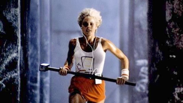 #FlashbackFriday Lee Clow and Steve Hayden's masterpiece for Apple.

See the behind the scenes video on Shocase: shocase.com/go/project/S1h…