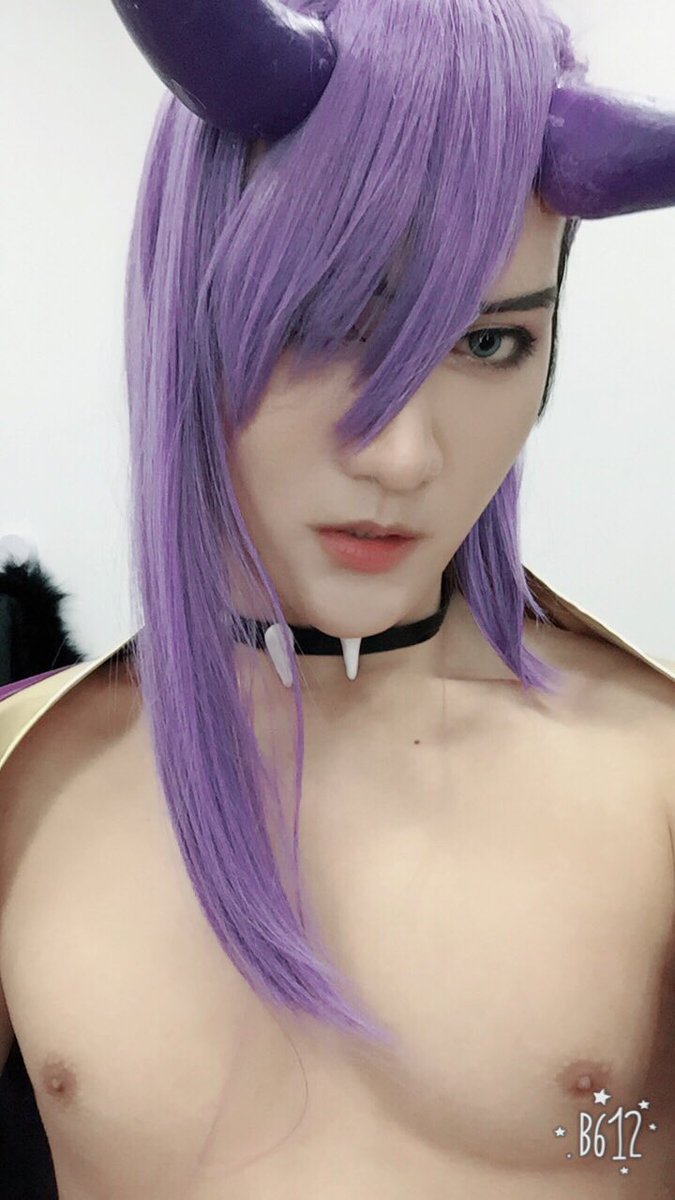 BaoziHana's tweet image. #陰陽師

八百年不卖肉的出了一次夜叉…感觉自己要被警察抓走了…😂