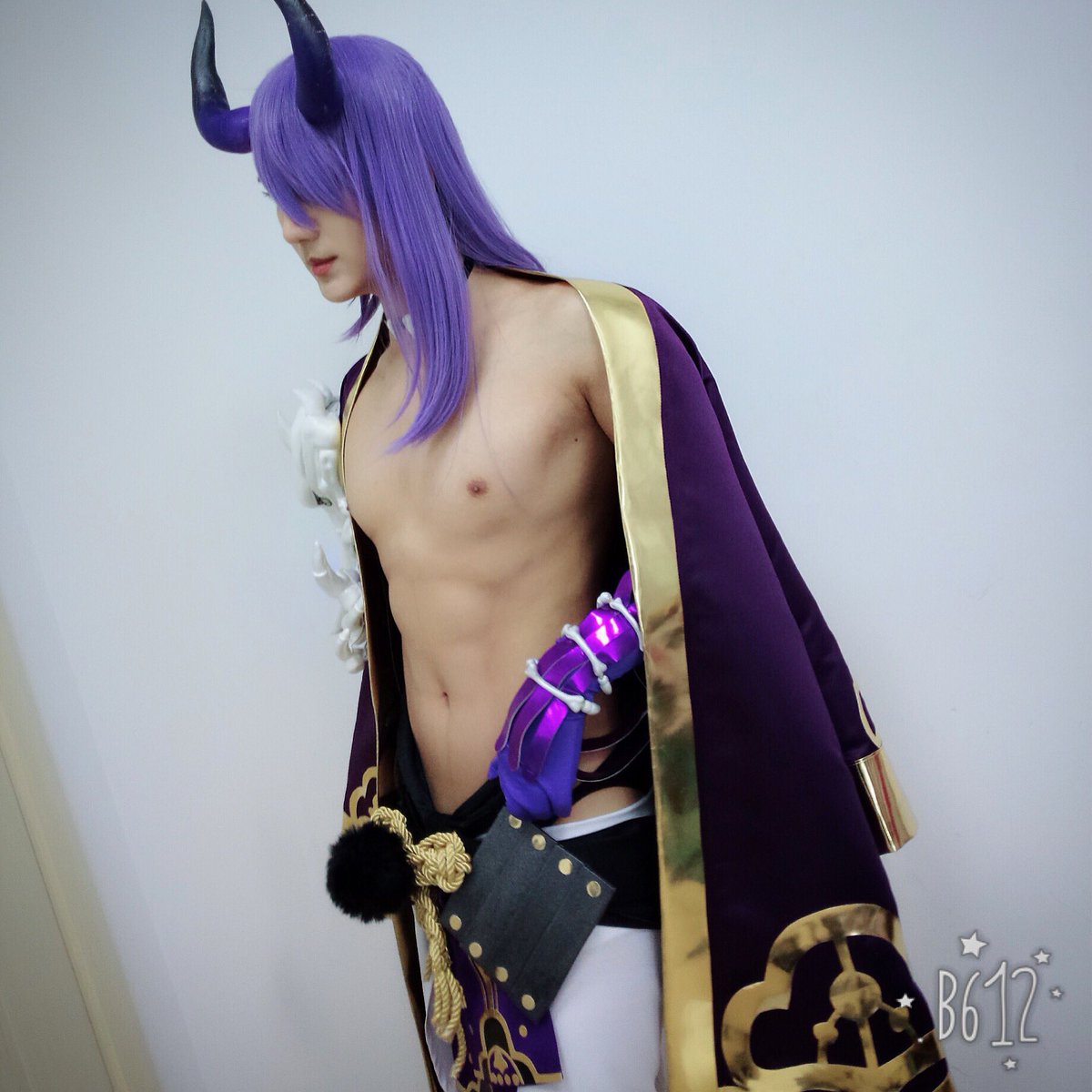 BaoziHana's tweet image. #陰陽師

八百年不卖肉的出了一次夜叉…感觉自己要被警察抓走了…😂