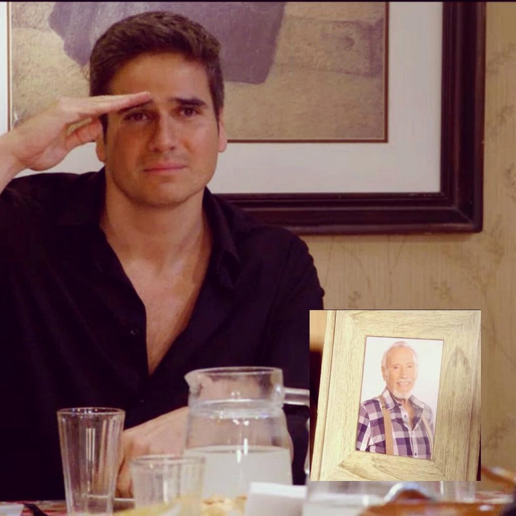 fredixanicama's tweet photo. #Cap114 /Hasta pronto #AbueloSilvestre /#Pablo se despide con un saludo cordial de su gran padre #Silvestre 👏👴🔜📺💔😢🔜👴👏
#22deEneroGranFinal https://t.co/tk6OJboDaS