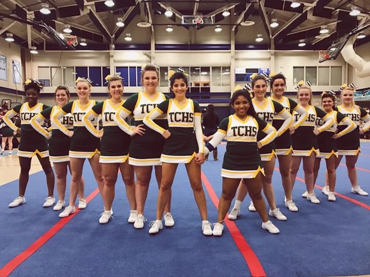 NoeliaSalazarXO's tweet photo. ending the season as CHAMPS🏆💖 #cubleaders https://t.co/D2edgAZeZc