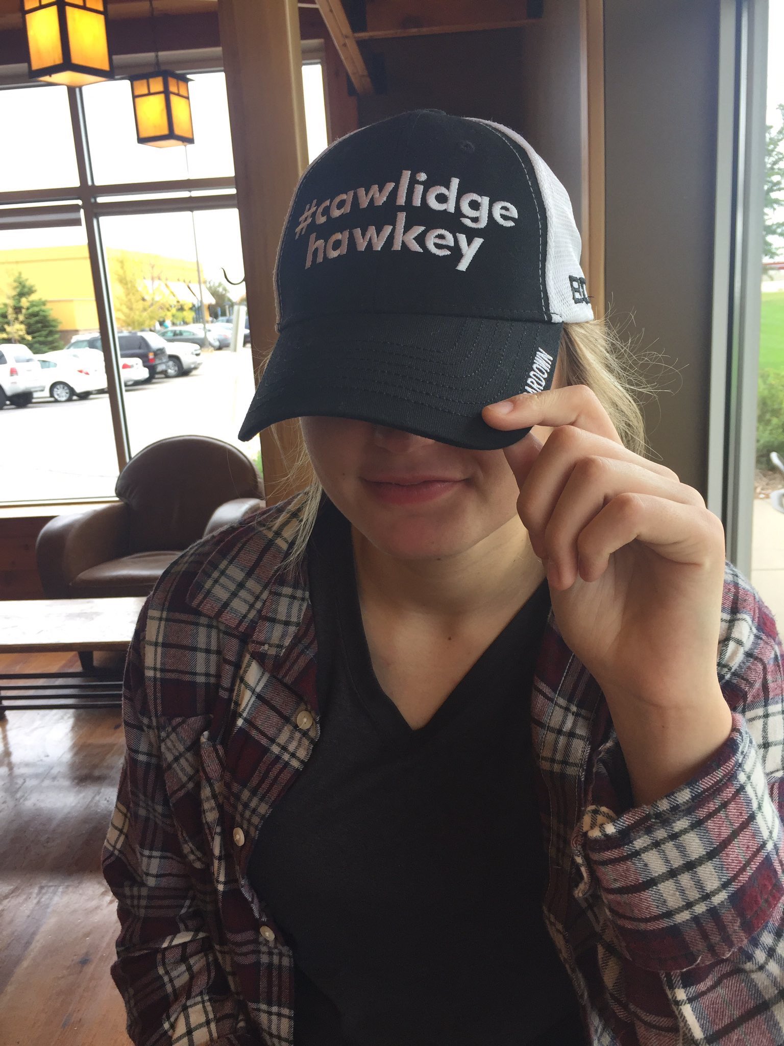 BucciOT.Com on X: Suzanne and Kevin Stevens son, Luke, scored his first  career #CawlidgeHawkey goal in Yale's 2-1 win over Clarkson. #LittleArtie   / X