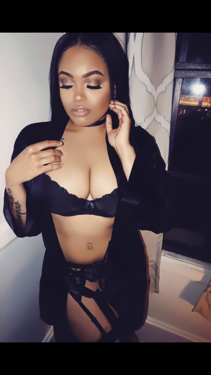 ReuelMack's tweet photo. Bday behavior #bayareamodels #sfmodel#lamodel#modellife #modelagency#modelpose#model #Clydecarson #photo/videoshoot https://t.co/PbBKhNqFBH