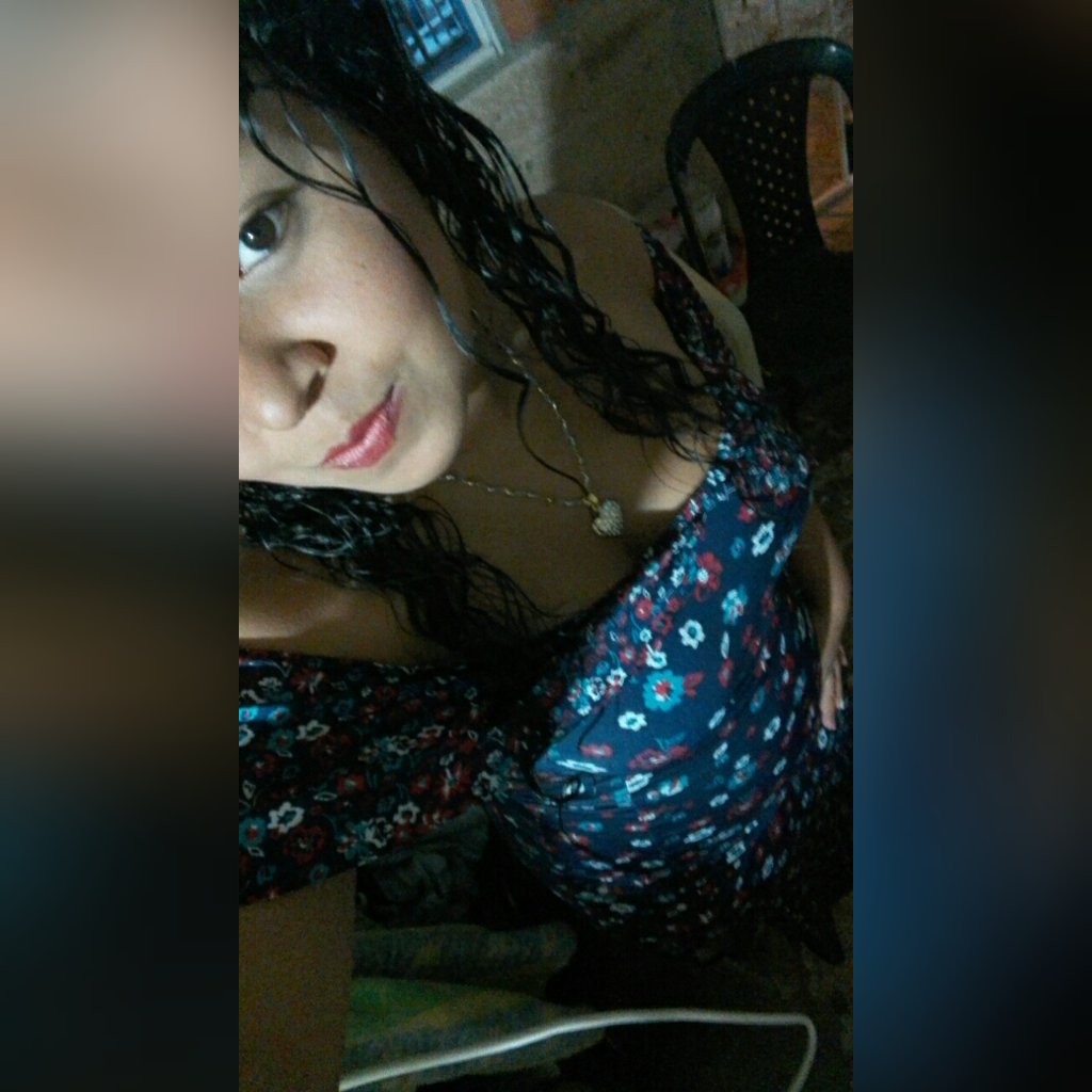 EliiGomez17's tweet photo. Con los pies en la tierra y la mente en mi mundo. ✌🍃 https://t.co/bj0h1cIvcI