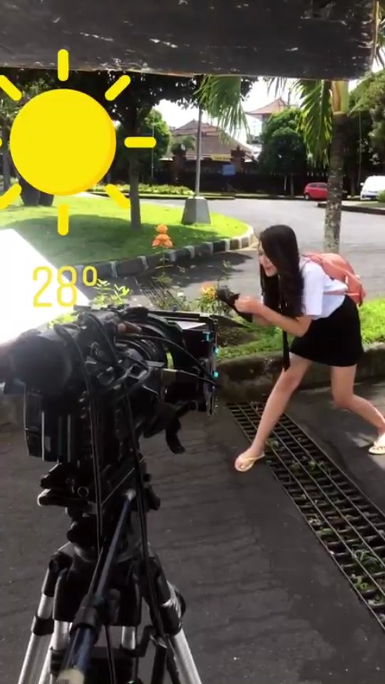 Semangat shooting FTV barunya di Bali, have a great day!❤ <a href="/salshaabilaa/">salshabilla adriani✨🌙</a>