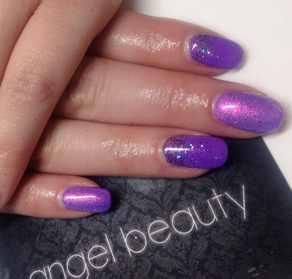 AngelBeauty07's tweet photo. @IBDNailsUK headless to say &amp; mermaid glitter 🐠💜 #mermaid #sandbach #nails https://t.co/t5WvcLbDQ6