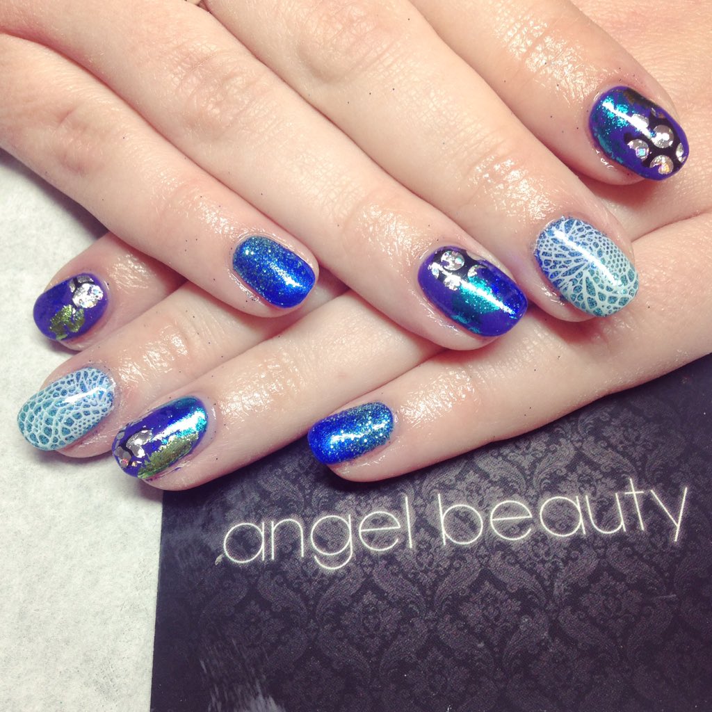 More mermaid style nails by Carla 💙🐠 #glitter #mermaid #sandbach