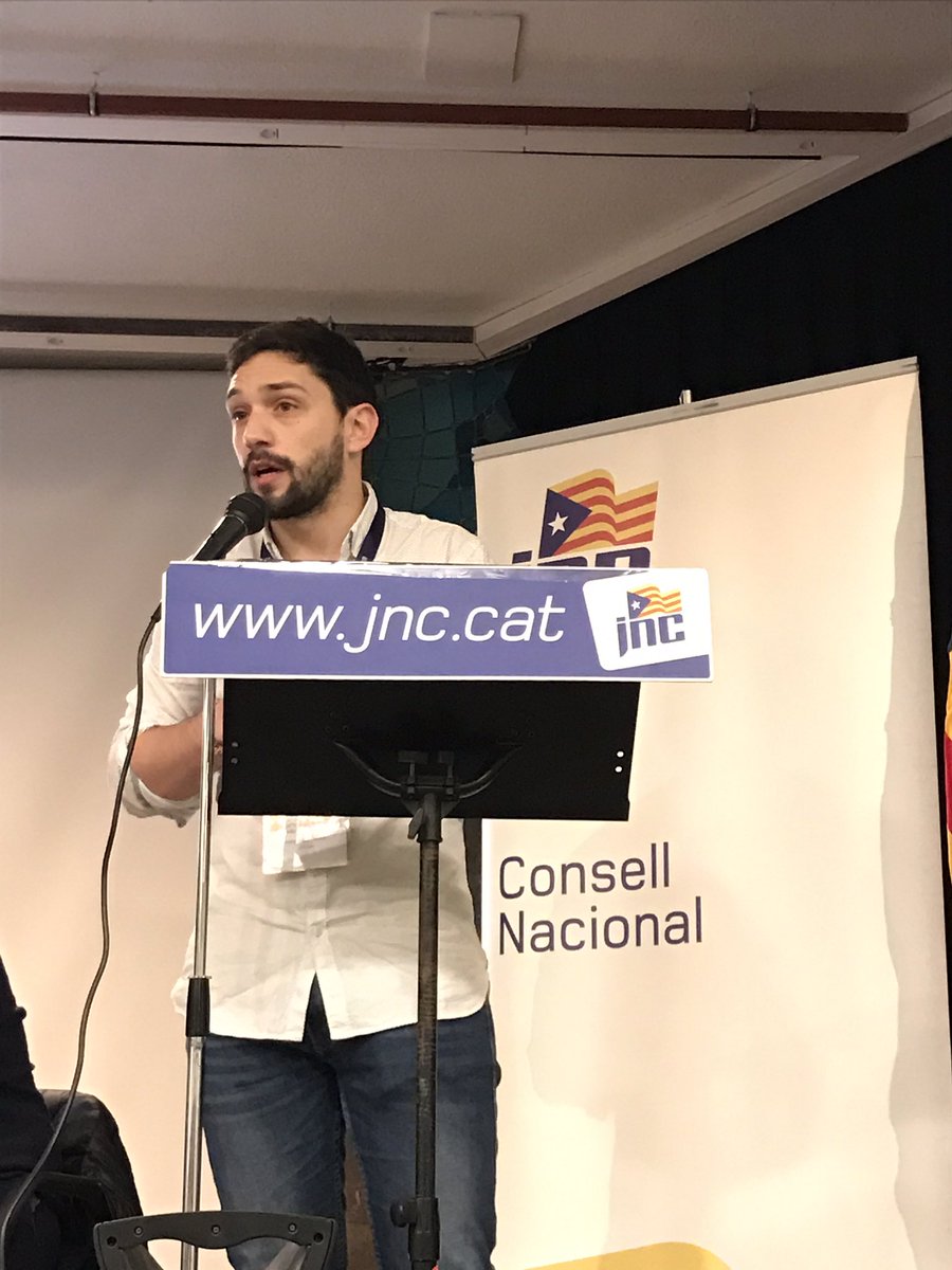 martabago's tweet photo. En @sergimiquel ens fa el darrer informe polític d'aquest mandat de la @JNCatalunya! #generacioestat https://t.co/WPuopA1ZTH