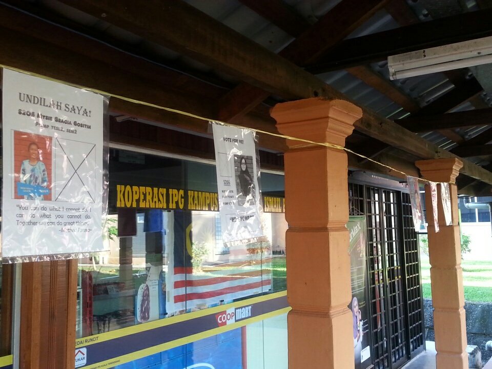 IPGKDRI_online's tweet photo. Makin terasa panasnya #PRKIPGKDRI2017 ni nampaknya. Poster sudah mula digantung. Semangat calon2 kita yer. Semoga berjaya semua!

#PRK2017 https://t.co/2dwssprVKA