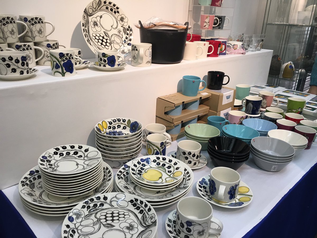 九州ウォーカー Twitter Da 本日1 14 土 3 月 まで福岡 市博物館では フィンランド デザイン展 が開催されています 自然の温もりが感じられるイスやオブジェに癒されました お洒落なアラビア食器やイッタラグラス その他 マリメッコグッズやポストカードなど 九州ウォーカー Twitter Da 本日1 14 土 3 月 まで福岡 市博物館では フィンランド デザイン展 が開催されています 自然の温もりが感じられるイスやオブジェに癒されました お洒落なアラビア食器やイッタラグラス その他 マリメッコグッズやポストカードなど