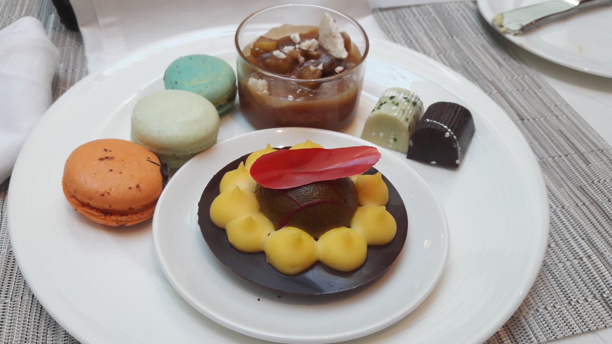 HolbrooksScott's tweet photo. The talk of the town. 363 degrees the newly opened dining at the #oberoigrandkolkata 
 #desserts https://t.co/nndm30gFTR