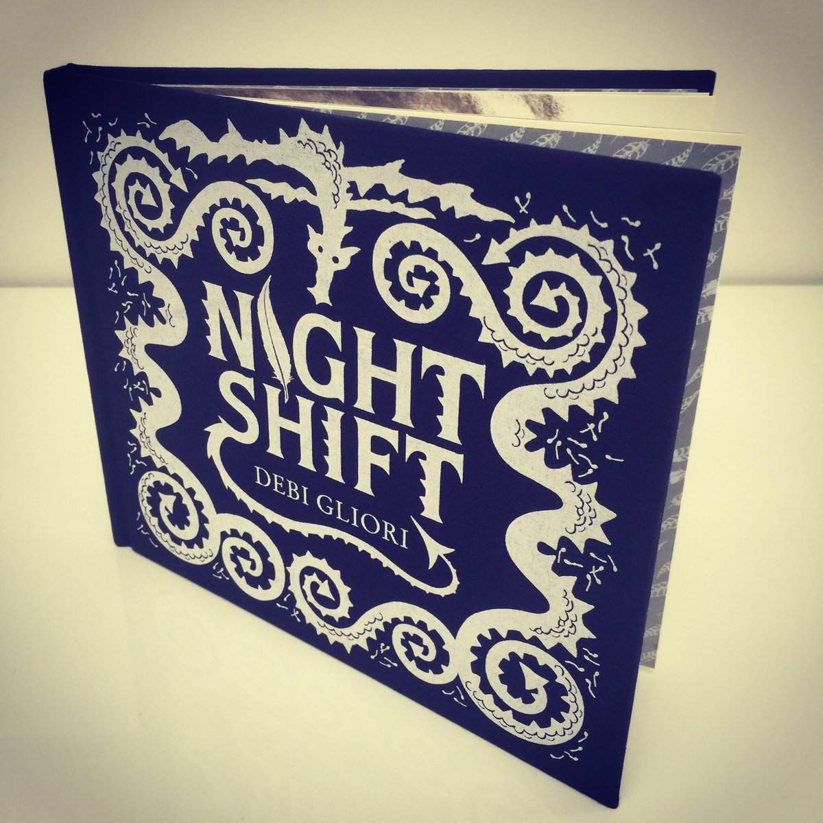 bookgiftblogger's tweet photo. #NightShift is a book about depression, brought to life in a highly accessible medium, with a deceptive simplicity https://t.co/h35Rbb0s3x https://t.co/ZlRvZbb2xQ