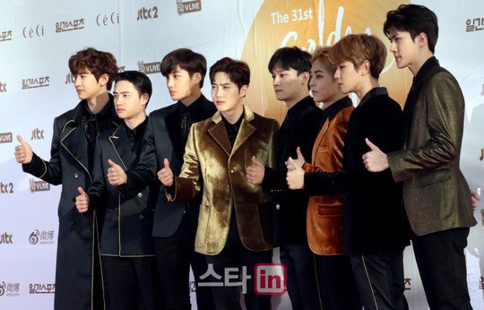 EWBF120408's tweet photo. 제28회 골든디스크 어워즈 음반부문 대상
제29회 골든디��크 어워즈 음반부문 대상
제30회 골든디스크 어워즈 음반부문 대상
제31회 골든디스크 어워즈 음반부문 대상 👉 NEW!!!💕

#엑소대상축하해 https://t.co/sRFzNPumcz