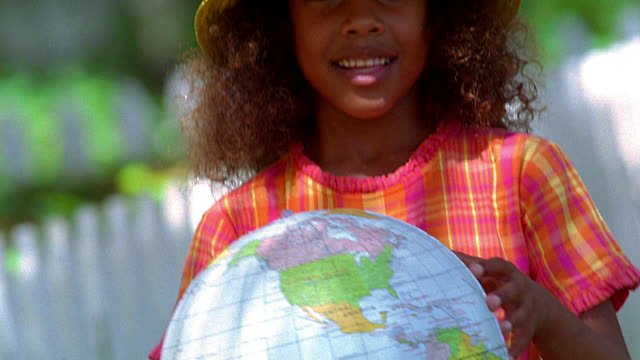 _DNAk_'s tweet photo. #WhatIWouldTellA15YearOldMe "Slow down, darling! You've got a whole world to explore, soon enough. Find #happiness in bettering yourself." https://t.co/9rsinZDxmq